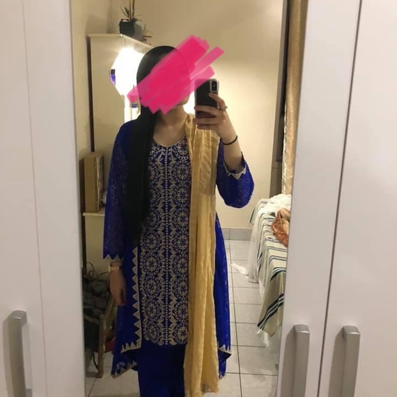 Blue Pakistani suit - Picture 7 of 7